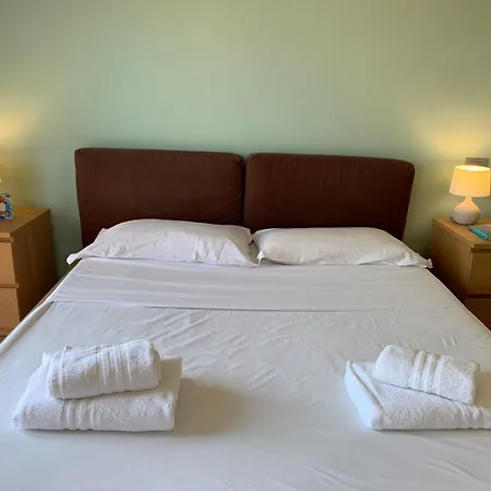 Luminoso Non Lontano Dalla Stazione Termini